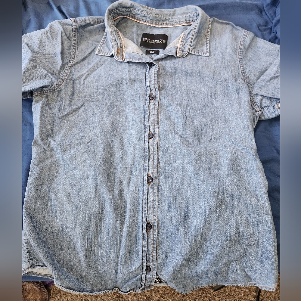 Wildfang light Blue Chambray Denim Button-Up Shirt